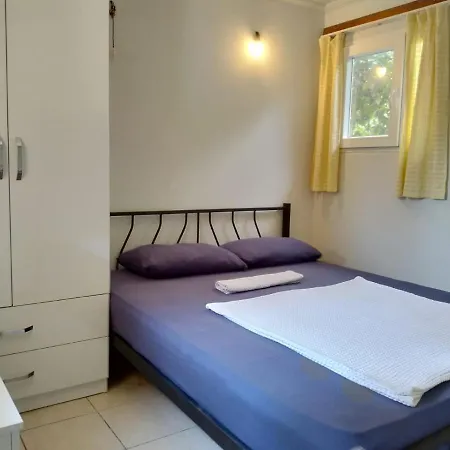 Private House With Garden 500m To The Nyaraló Kemer
